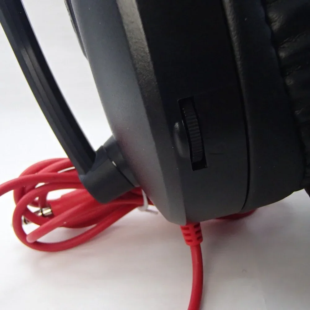 Turtle Beach - Recon 70 Wired Over-Ear Multiplatform Gaming Headset Used - Picture 5 of 10